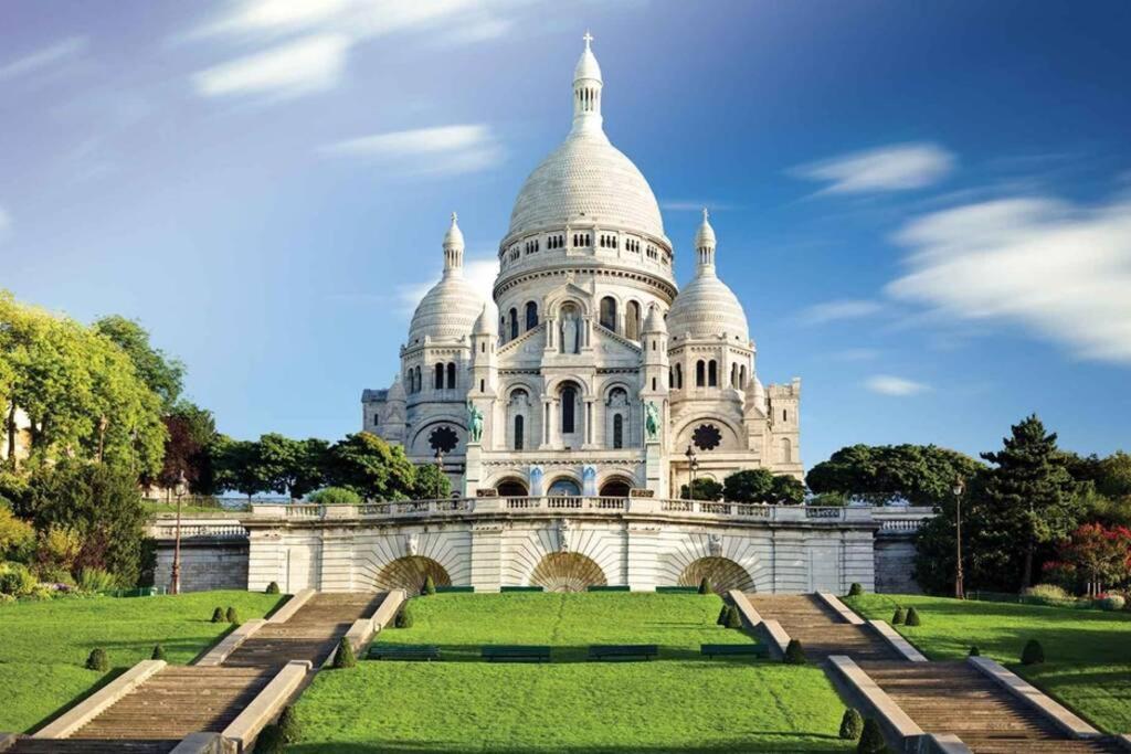 サン＝ドニChic Apart With Great View Of Parisアパートメント エクステリア 写真