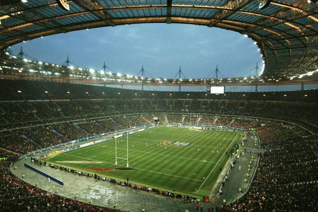サン＝ドニChic Apart With Great View Of Parisアパートメント エクステリア 写真