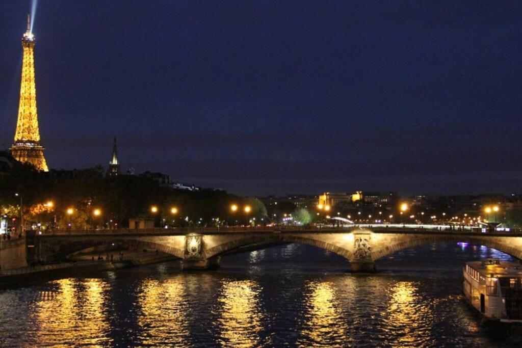 サン＝ドニChic Apart With Great View Of Parisアパートメント エクステリア 写真